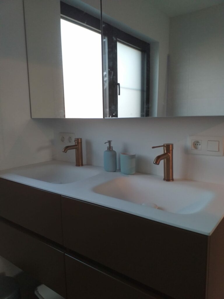 Bauwens eric lekkende kraan badkamer